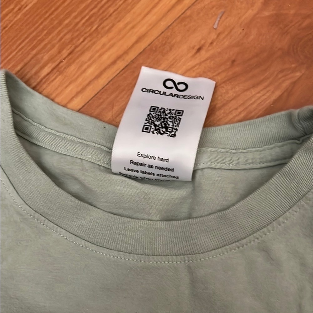 The North Face Mint Green Tee with White Logo Size L - Picture 3 of 4